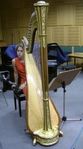 Charlotte Balzereit (Harfenistin Wiener Philharmoniker)